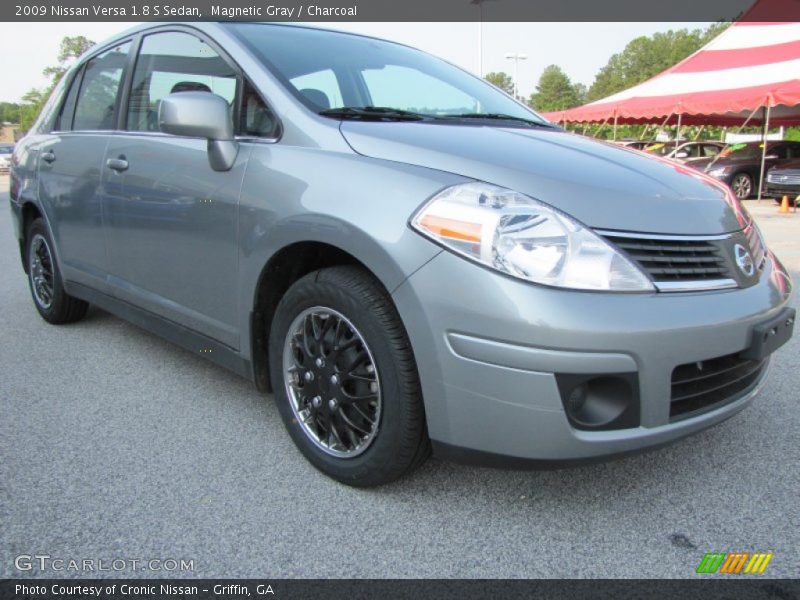Magnetic Gray / Charcoal 2009 Nissan Versa 1.8 S Sedan