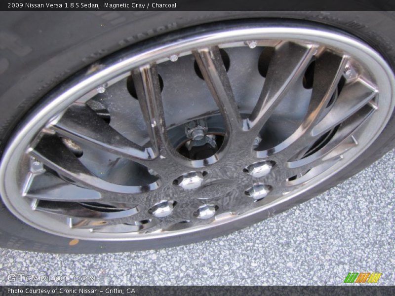 Magnetic Gray / Charcoal 2009 Nissan Versa 1.8 S Sedan