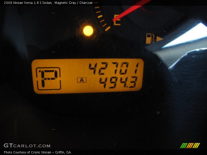 Magnetic Gray / Charcoal 2009 Nissan Versa 1.8 S Sedan