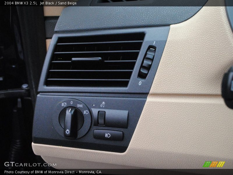 Jet Black / Sand Beige 2004 BMW X3 2.5i