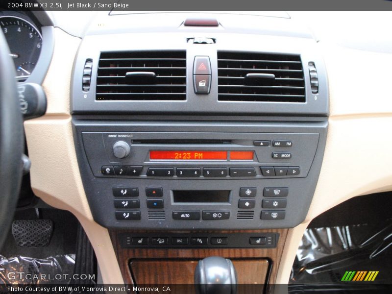 Jet Black / Sand Beige 2004 BMW X3 2.5i