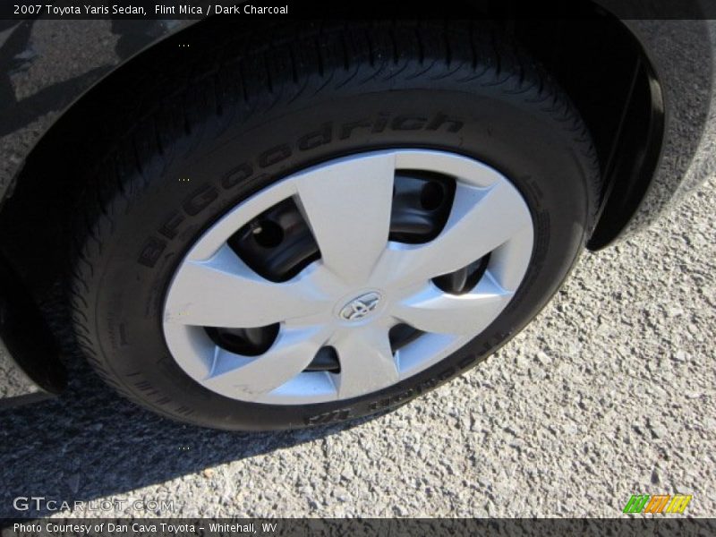 Flint Mica / Dark Charcoal 2007 Toyota Yaris Sedan
