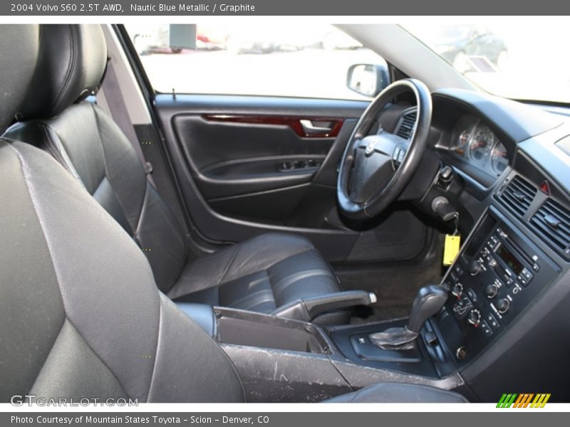 Nautic Blue Metallic / Graphite 2004 Volvo S60 2.5T AWD