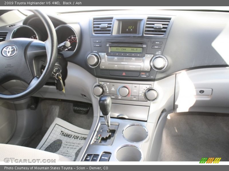 Black / Ash 2009 Toyota Highlander V6 4WD