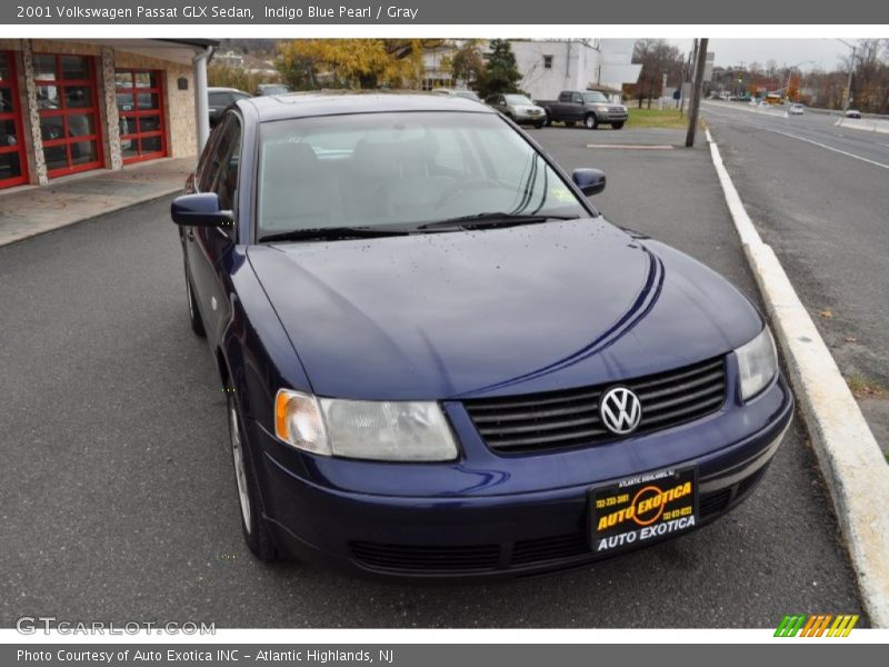 Indigo Blue Pearl / Gray 2001 Volkswagen Passat GLX Sedan