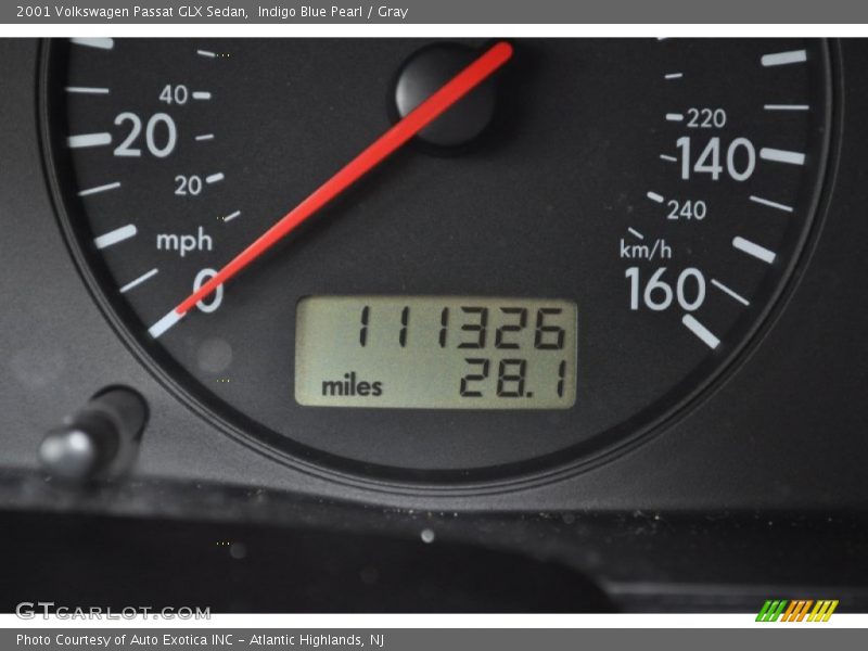 Indigo Blue Pearl / Gray 2001 Volkswagen Passat GLX Sedan