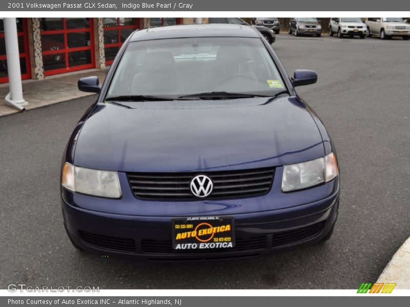 Indigo Blue Pearl / Gray 2001 Volkswagen Passat GLX Sedan