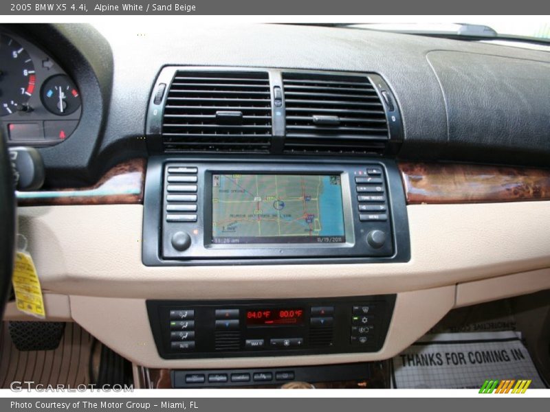 Alpine White / Sand Beige 2005 BMW X5 4.4i