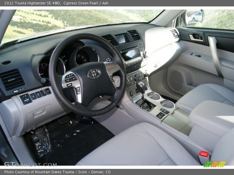 Cypress Green Pearl / Ash 2012 Toyota Highlander SE 4WD