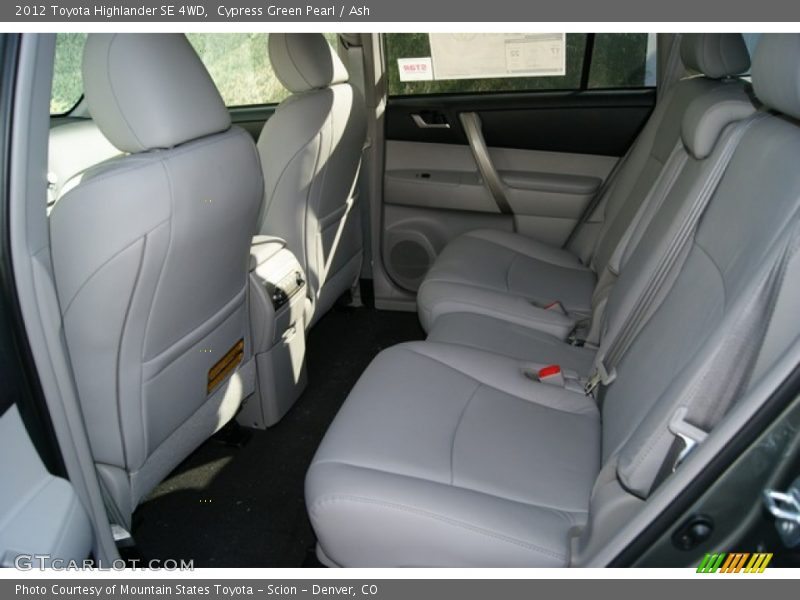 Cypress Green Pearl / Ash 2012 Toyota Highlander SE 4WD