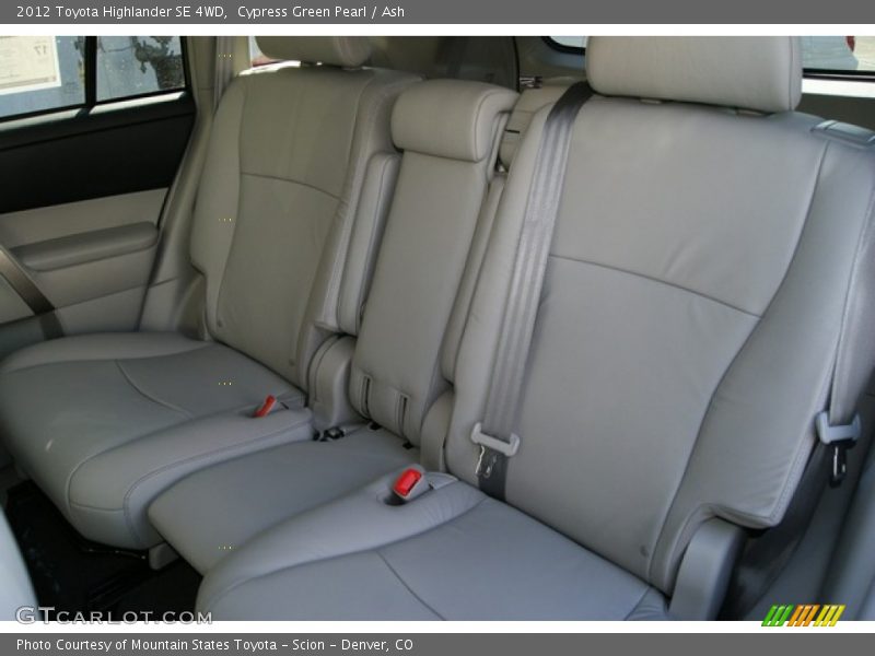 Cypress Green Pearl / Ash 2012 Toyota Highlander SE 4WD