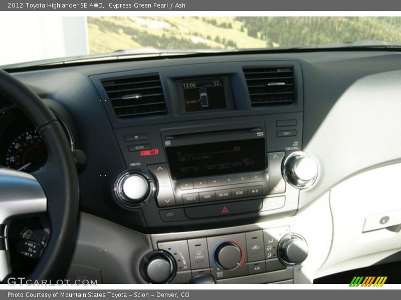 Cypress Green Pearl / Ash 2012 Toyota Highlander SE 4WD