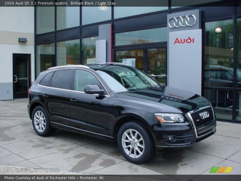Brilliant Black / Light Gray 2009 Audi Q5 3.2 Premium quattro