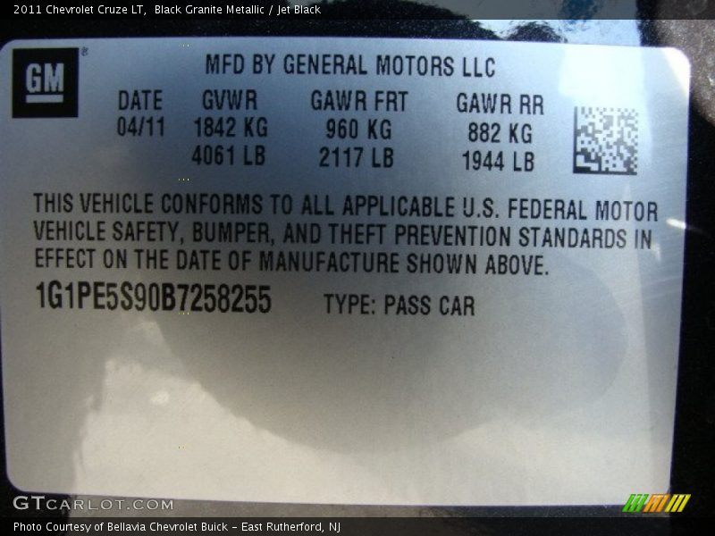 Black Granite Metallic / Jet Black 2011 Chevrolet Cruze LT