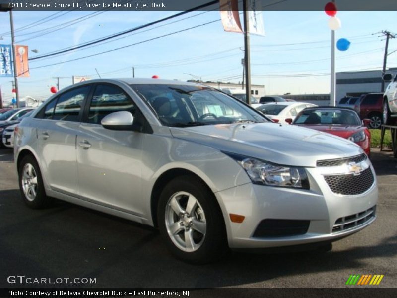 Silver Ice Metallic / Jet Black 2011 Chevrolet Cruze LT
