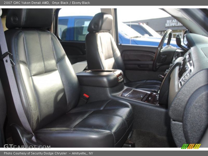 Onyx Black / Ebony Black 2007 GMC Yukon Denali AWD