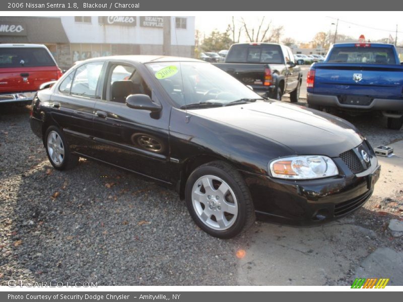 Blackout / Charcoal 2006 Nissan Sentra 1.8