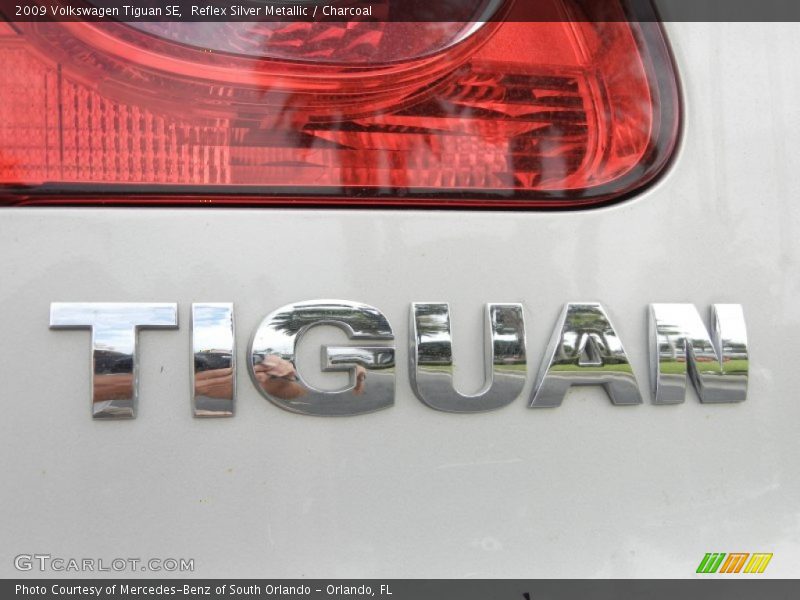 Reflex Silver Metallic / Charcoal 2009 Volkswagen Tiguan SE