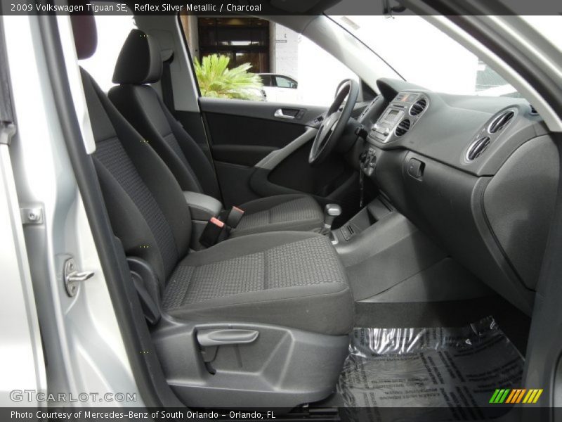 Reflex Silver Metallic / Charcoal 2009 Volkswagen Tiguan SE