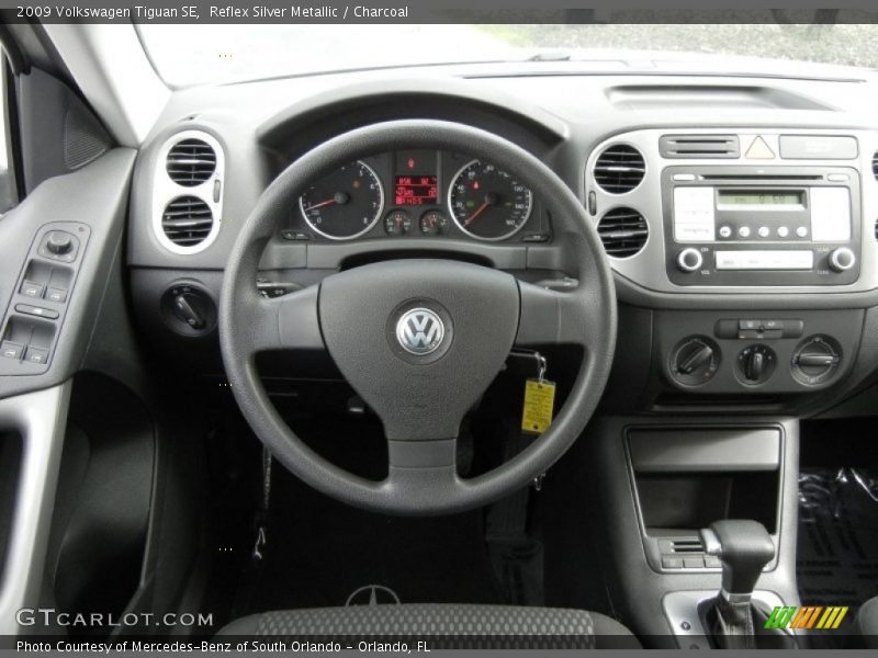 Reflex Silver Metallic / Charcoal 2009 Volkswagen Tiguan SE