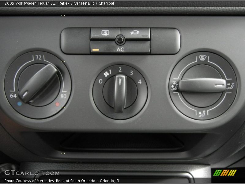 Reflex Silver Metallic / Charcoal 2009 Volkswagen Tiguan SE