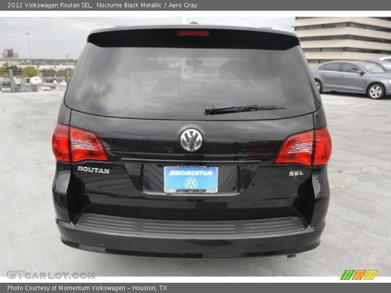 Nocturne Black Metallic / Aero Gray 2012 Volkswagen Routan SEL