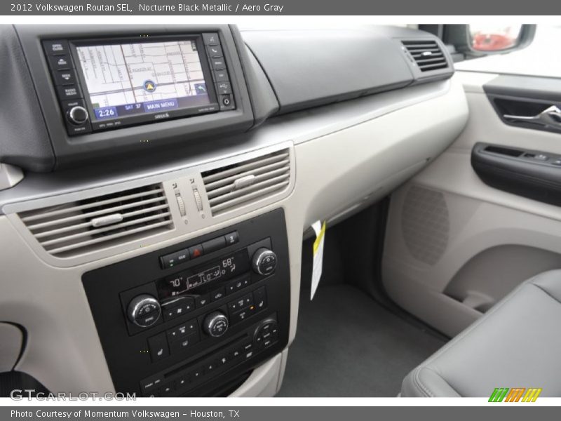 Nocturne Black Metallic / Aero Gray 2012 Volkswagen Routan SEL