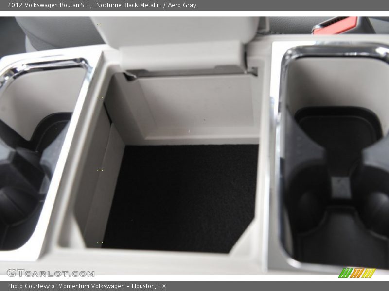 Nocturne Black Metallic / Aero Gray 2012 Volkswagen Routan SEL