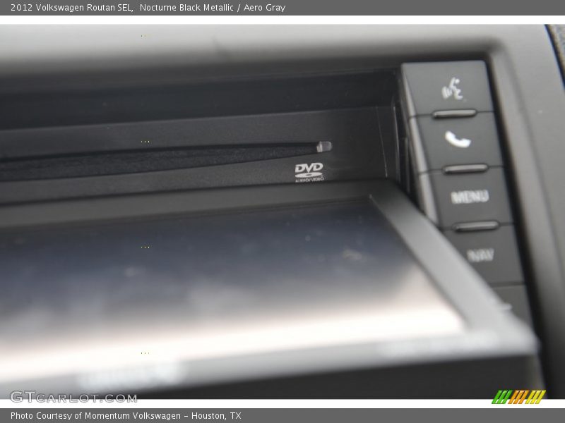 Nocturne Black Metallic / Aero Gray 2012 Volkswagen Routan SEL