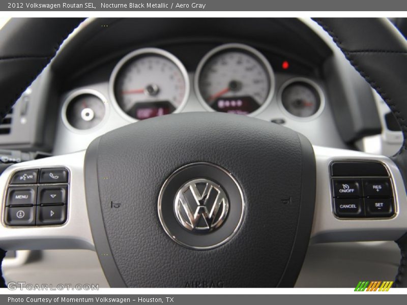 Nocturne Black Metallic / Aero Gray 2012 Volkswagen Routan SEL