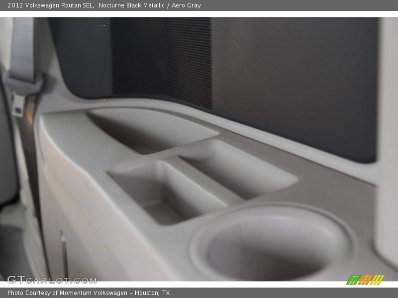 Nocturne Black Metallic / Aero Gray 2012 Volkswagen Routan SEL