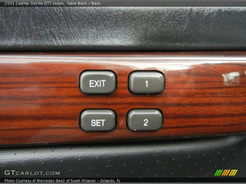 Controls of 2001 DeVille DTS Sedan