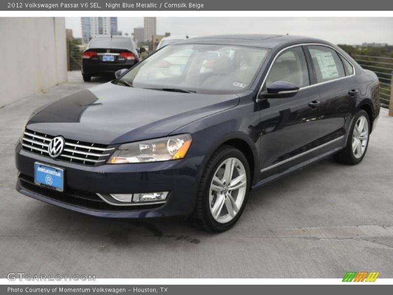 Front 3/4 View of 2012 Passat V6 SEL