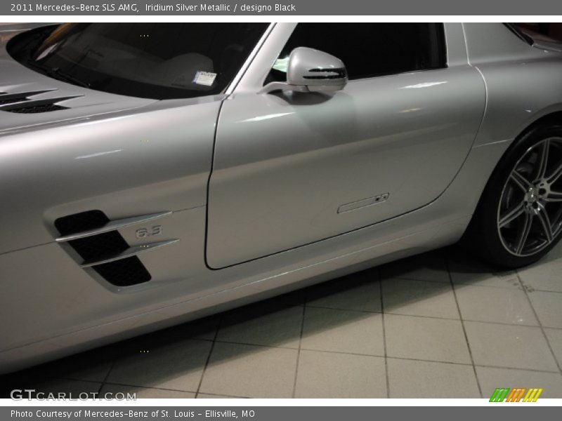 Iridium Silver Metallic / designo Black 2011 Mercedes-Benz SLS AMG