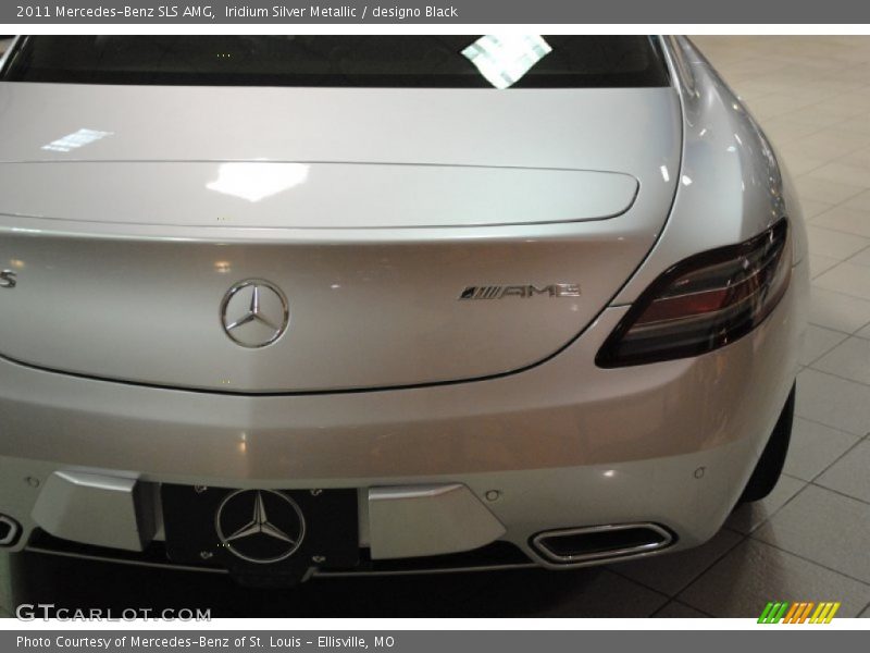 Iridium Silver Metallic / designo Black 2011 Mercedes-Benz SLS AMG