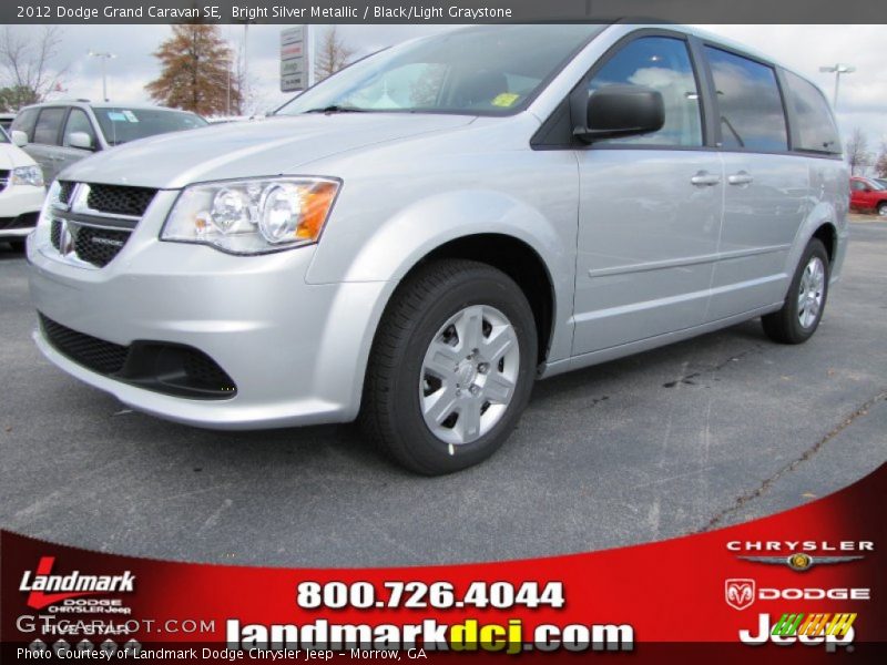 Bright Silver Metallic / Black/Light Graystone 2012 Dodge Grand Caravan SE