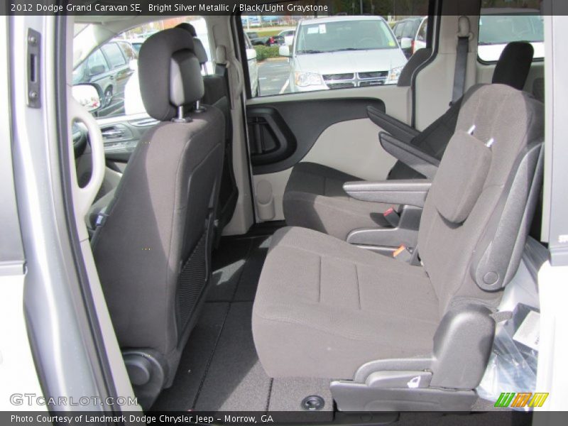 Bright Silver Metallic / Black/Light Graystone 2012 Dodge Grand Caravan SE