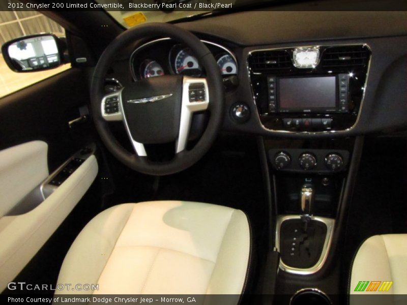 Dashboard of 2012 200 Limited Convertible