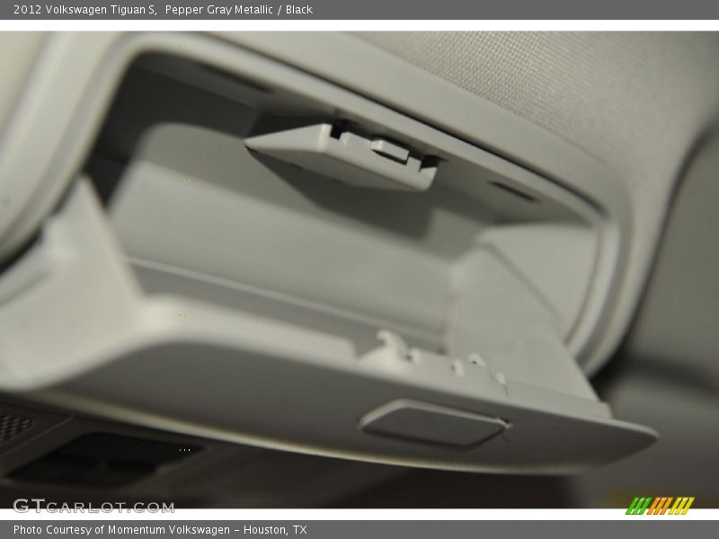 Pepper Gray Metallic / Black 2012 Volkswagen Tiguan S