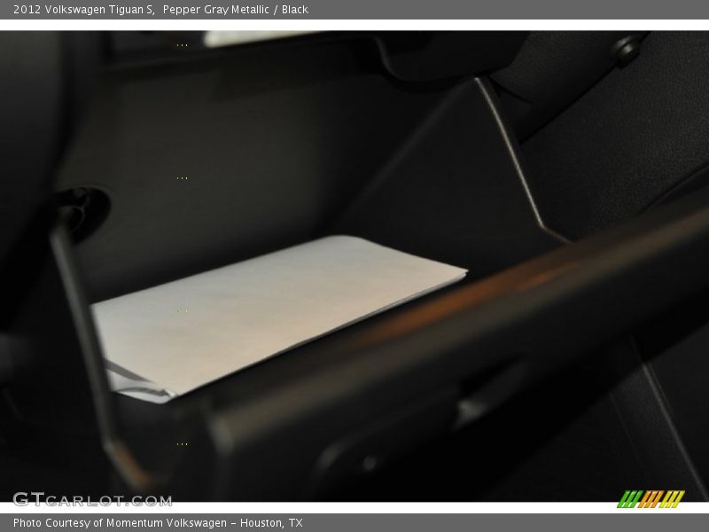 Pepper Gray Metallic / Black 2012 Volkswagen Tiguan S