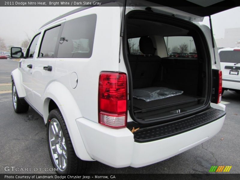 Bright White / Dark Slate Gray 2011 Dodge Nitro Heat