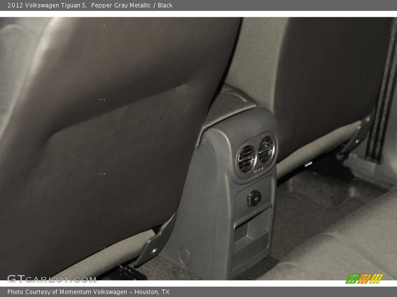 Pepper Gray Metallic / Black 2012 Volkswagen Tiguan S