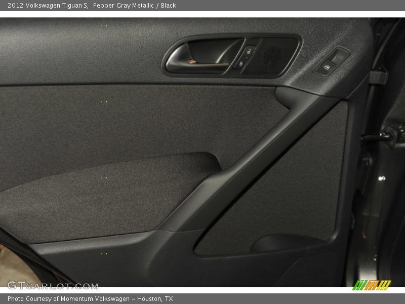 Pepper Gray Metallic / Black 2012 Volkswagen Tiguan S