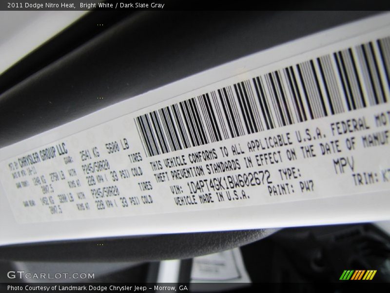 Bright White / Dark Slate Gray 2011 Dodge Nitro Heat