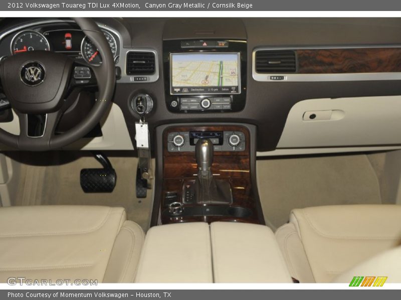 Canyon Gray Metallic / Cornsilk Beige 2012 Volkswagen Touareg TDI Lux 4XMotion