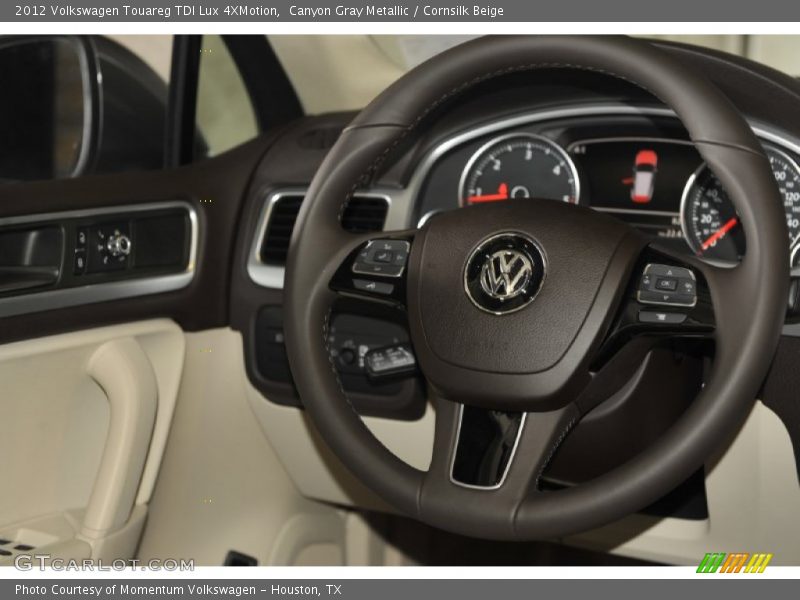  2012 Touareg TDI Lux 4XMotion Steering Wheel