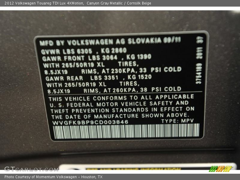 Canyon Gray Metallic / Cornsilk Beige 2012 Volkswagen Touareg TDI Lux 4XMotion