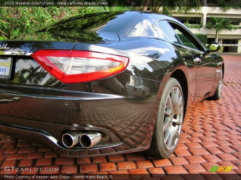 Nero Carbonio (Black) / Nero 2009 Maserati GranTurismo