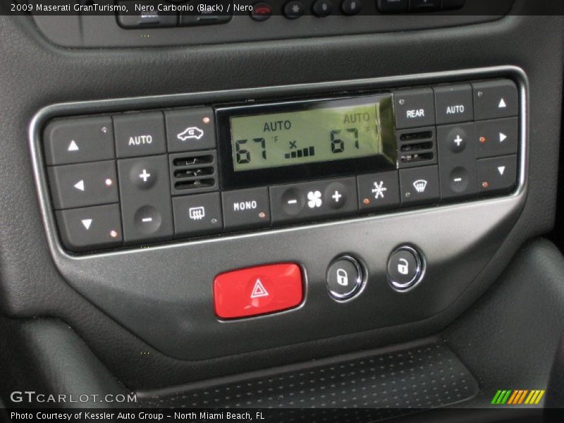 Nero Carbonio (Black) / Nero 2009 Maserati GranTurismo