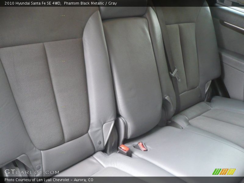 Phantom Black Metallic / Gray 2010 Hyundai Santa Fe SE 4WD